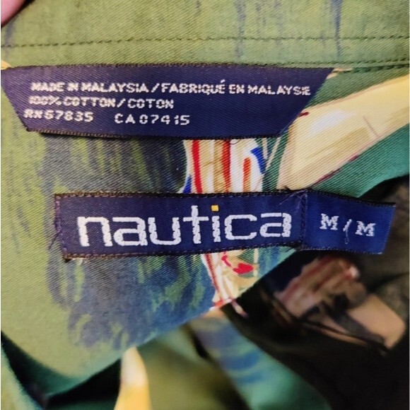 Nautica Green Sailboat/Novelty Print Long Sleeve Button Down Shirt Sz. Medium - Picture 6 of 7